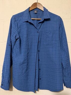 Eddie Bauer light weight button up shirt